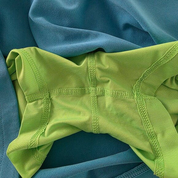 Under Armour Turquoise MD Loose Skort Size Medium - Picture 6 of 9